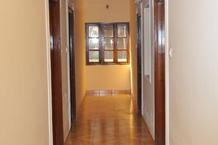 Ballroom/Hall 27 of 33