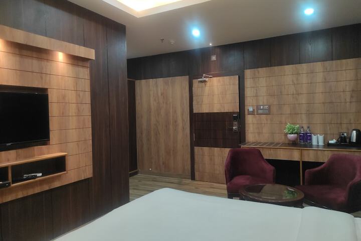 Room 56 of 110