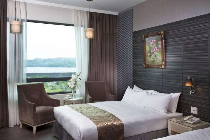 Room 6 of 47