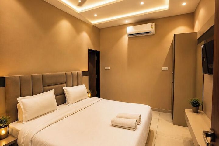 Room 9 of 21