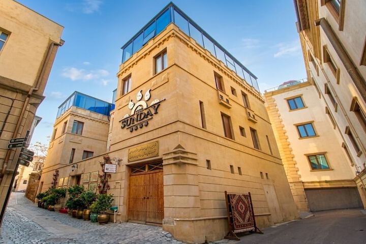Sunday Hotel