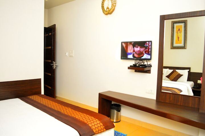 Room 27 of 31