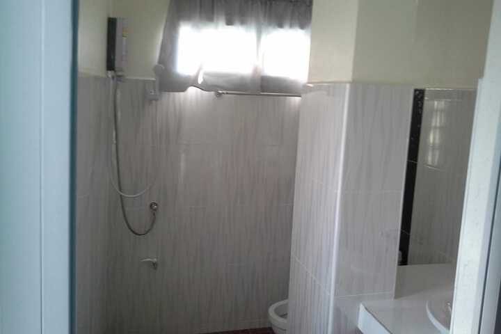 Room 33 of 46