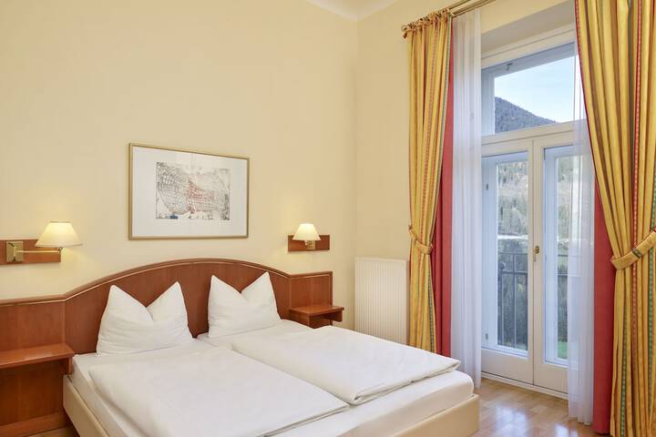 Room 5 of 39