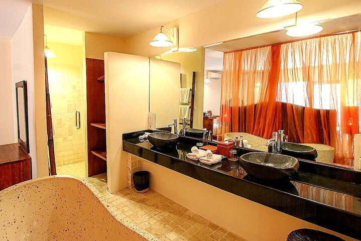 Room 35 of 49