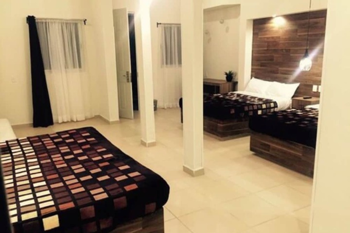 Room 3 of 32
