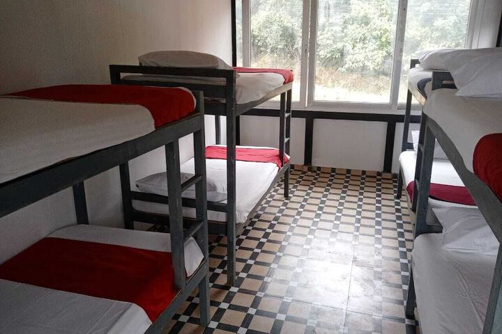 Room 13 of 15