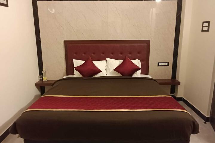 Room 45 of 73
