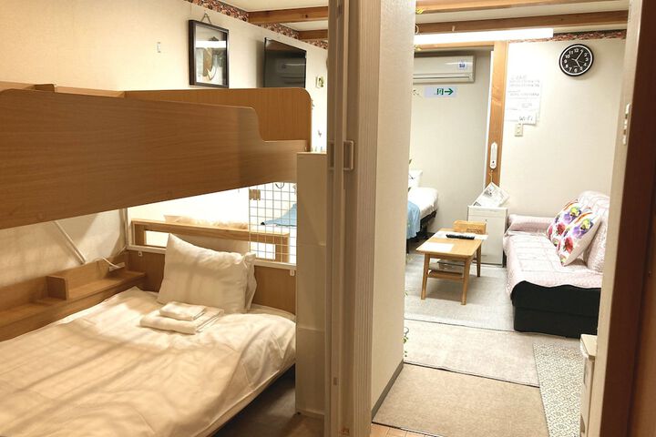 Room 6 of 46
