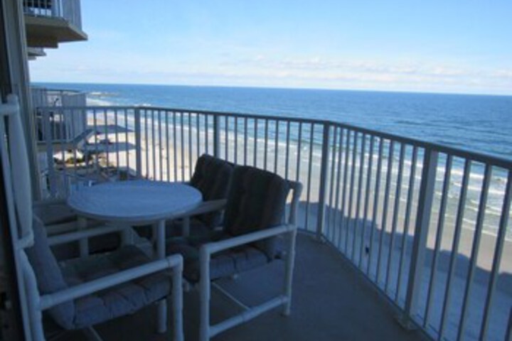 803 Shores Club 2 Bath Oceanfront in Daytona Beach Shores, FL