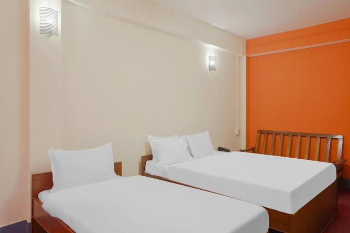 Room 17 of 17