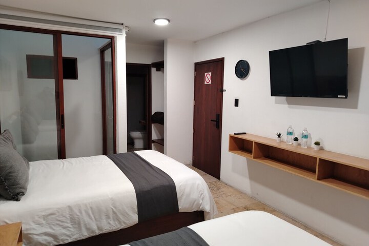 Room 15 of 22