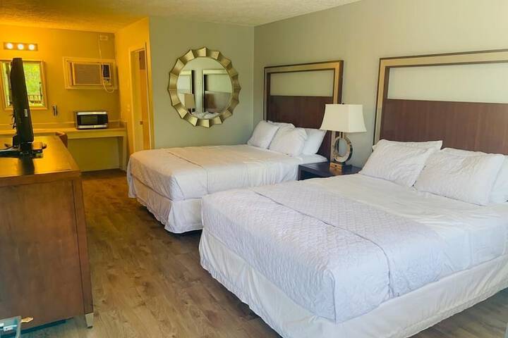 Room 4 of 14