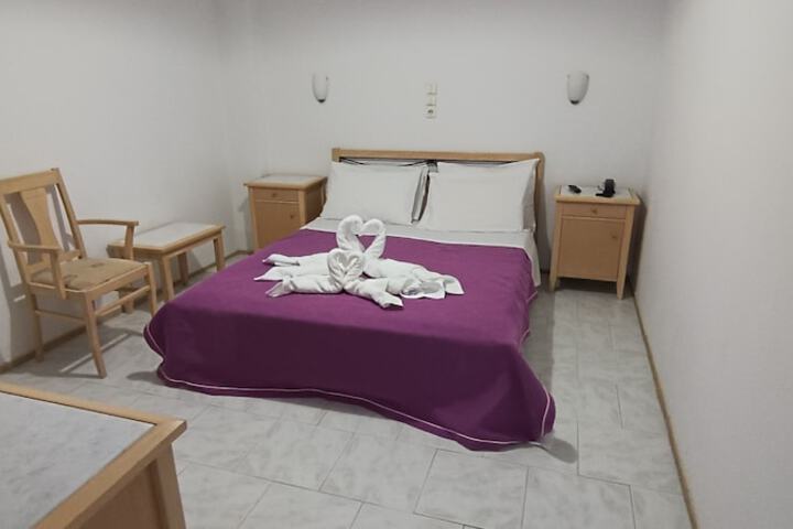 Room 14 of 24