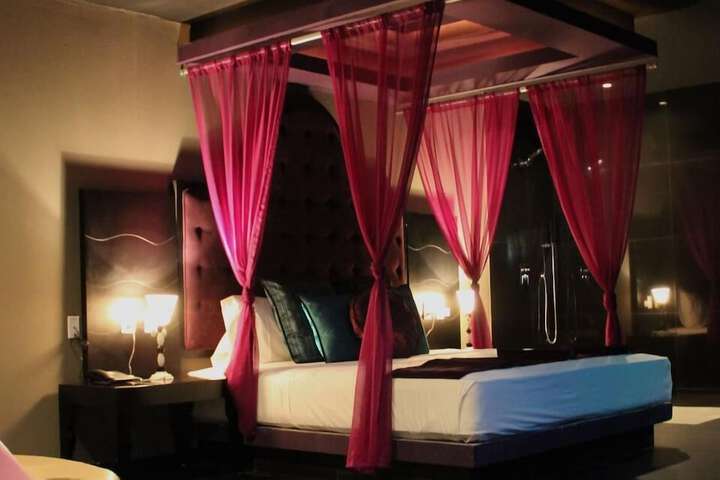 Room 21 of 70