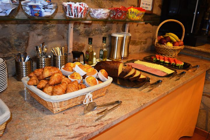 Breakfast/Coffee Service 31 of 47