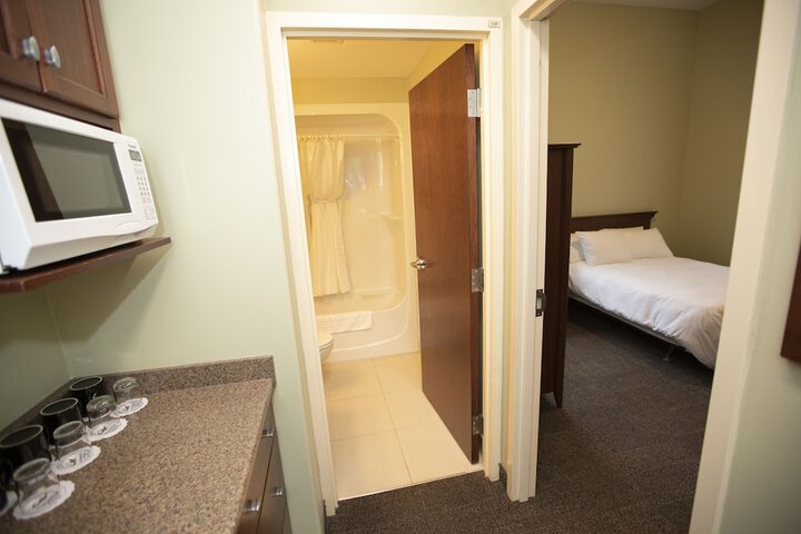 Room 10 of 36