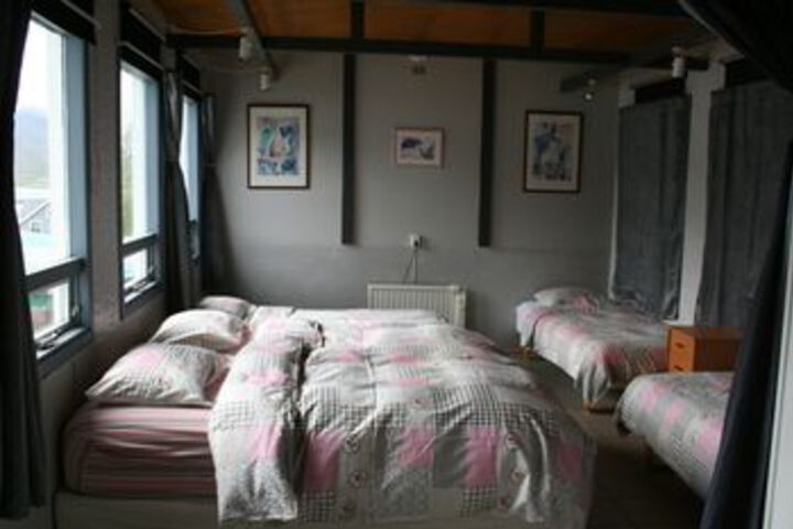 Room 66 of 118