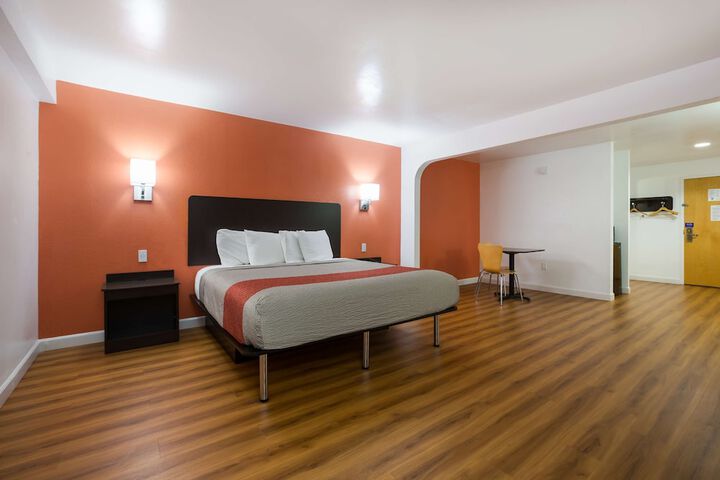 Room 16 of 45
