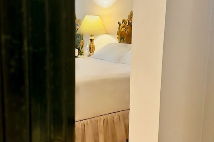 Room 2 of 14