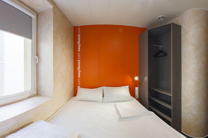 Room 21 of 57
