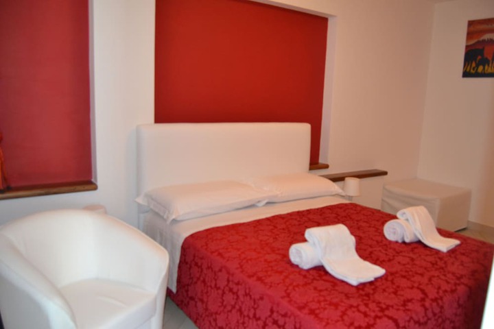 Room 3 of 13