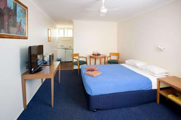 Room 3 of 7