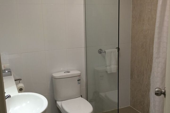 Room 13 of 38