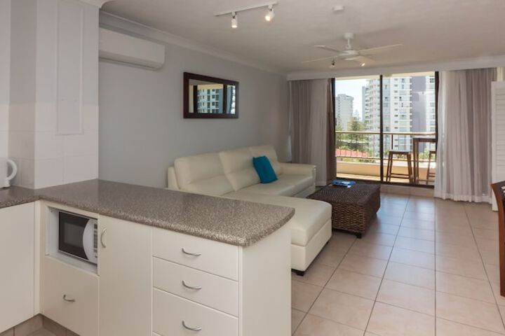 Room 15 of 37