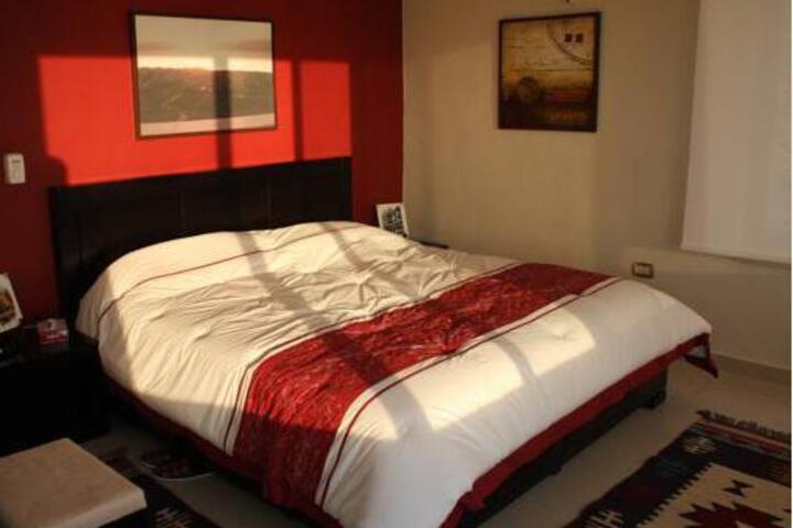 Suite 3 of 6