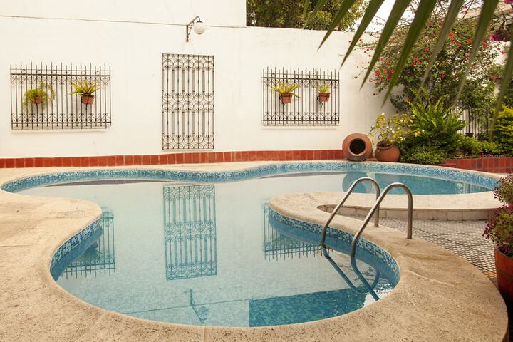 Pool 31 of 44