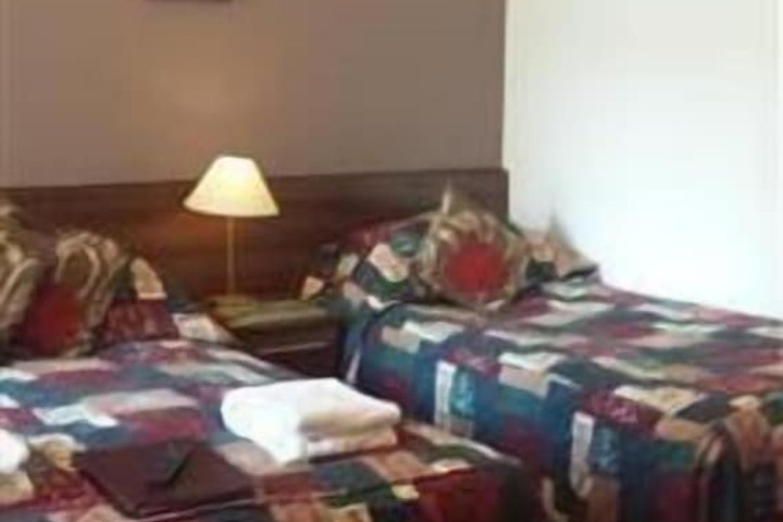 Room 5 of 15