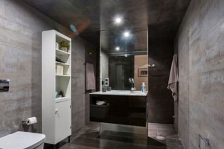 Room 3 of 21