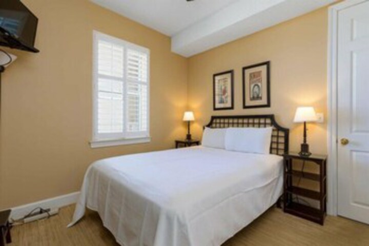 Room 124 of 155