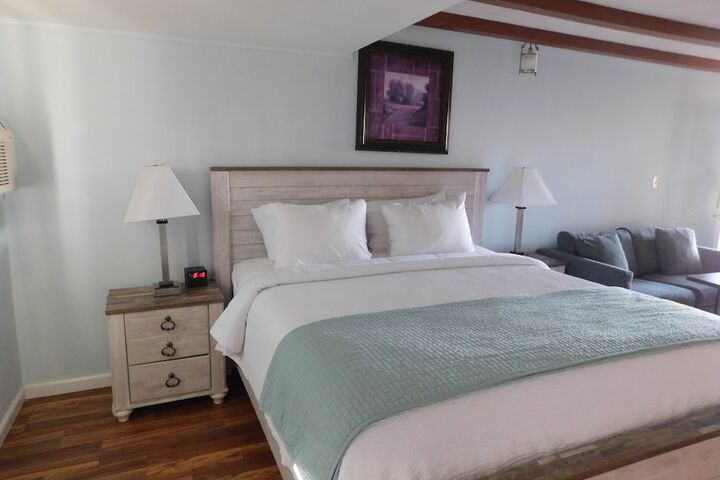Room 35 of 125
