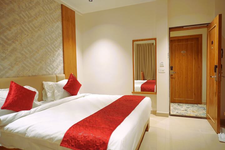 Room 2 of 22