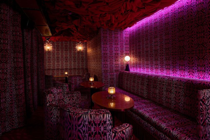 Lounge 46 of 55