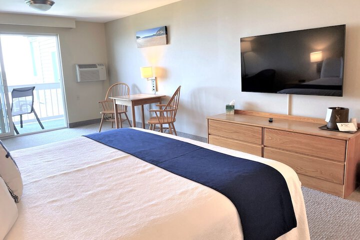 Room 18 of 111