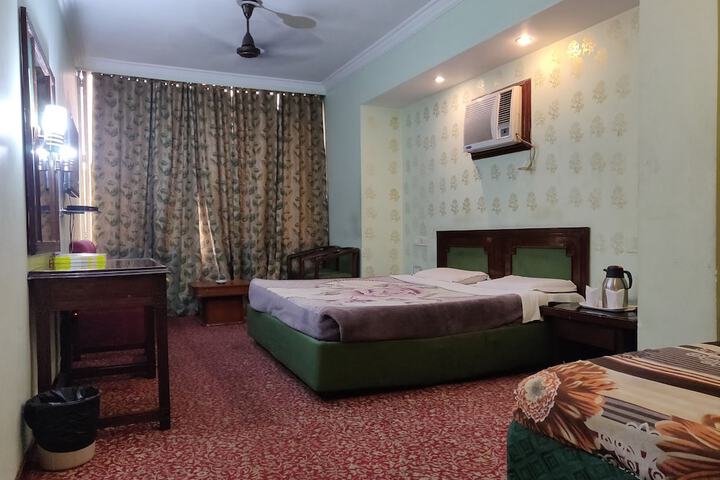 Room 19 of 59