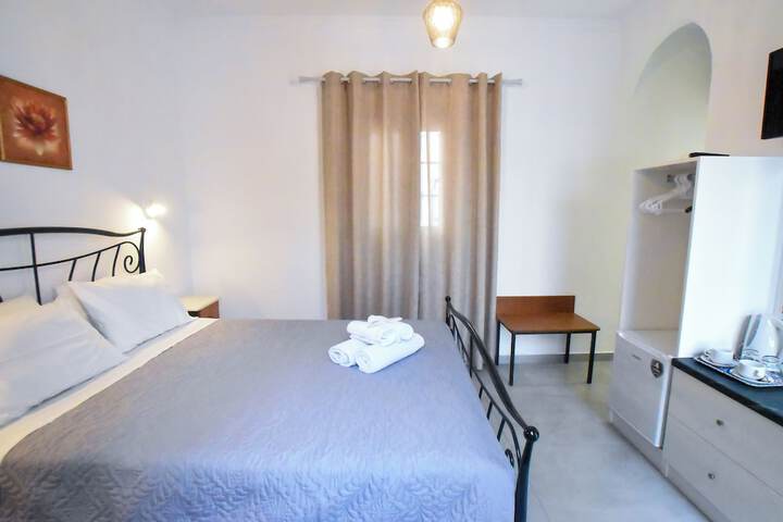 Room 17 of 46