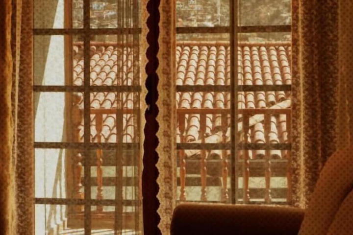 Room 14 of 33