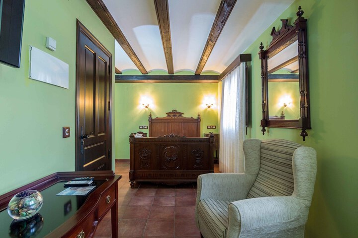 Room 7 of 21
