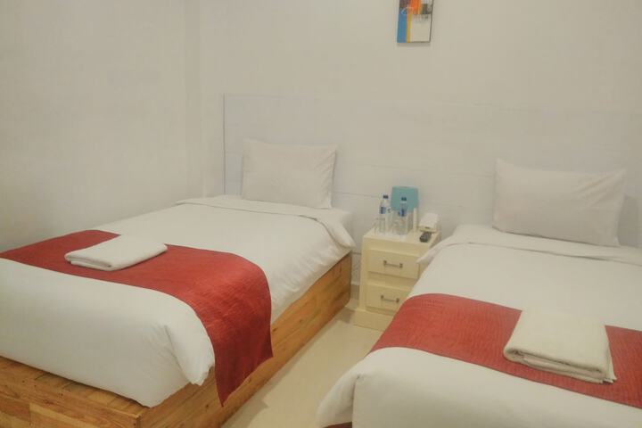 Room 8 of 30