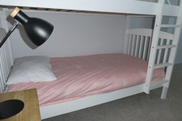 Room 13 of 20