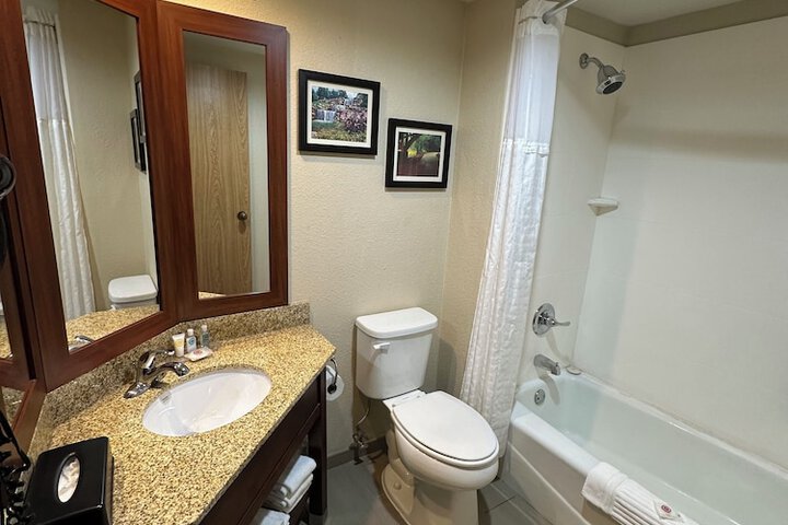 Room 21 of 33