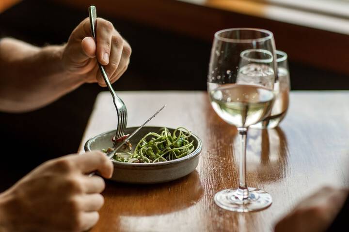 Dining 60 of 105