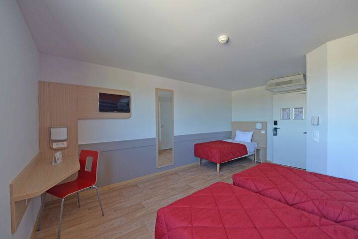 Room 21 of 73