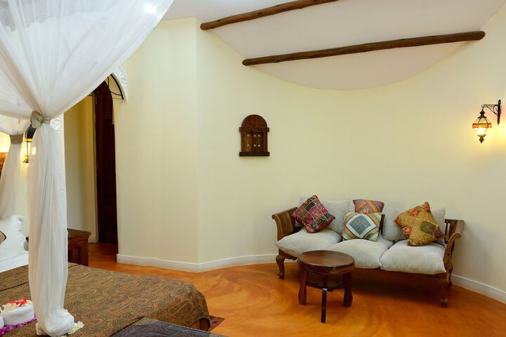 Room 5 of 45