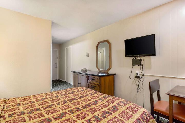 Room 26 of 55