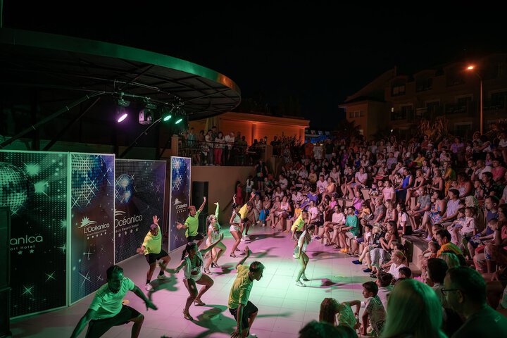 Theater show
